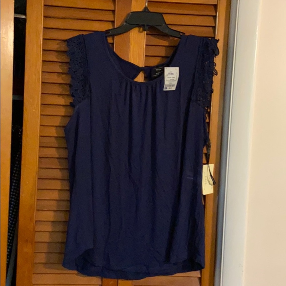 Blouse - Picture 3 of 4